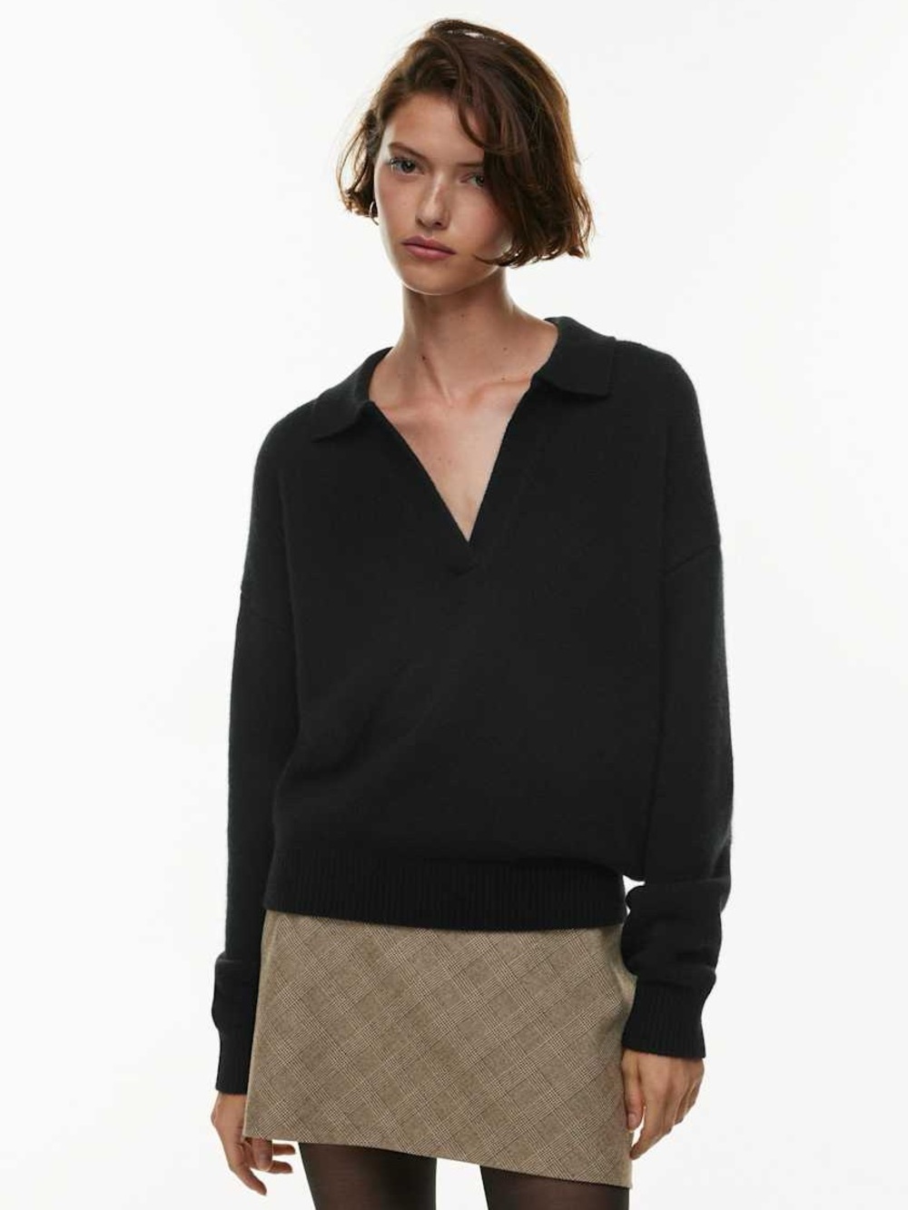 100% Cashmere Wilfred Black V-Neck Collared Pullover Sweater - m